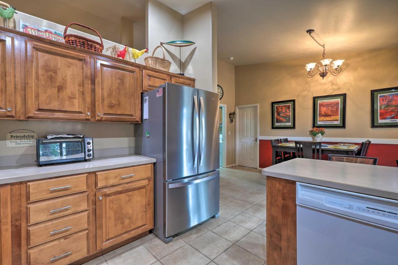 Arizona Home With Patio, Fire Pit And Gas Grill Williams Ngoại thất bức ảnh