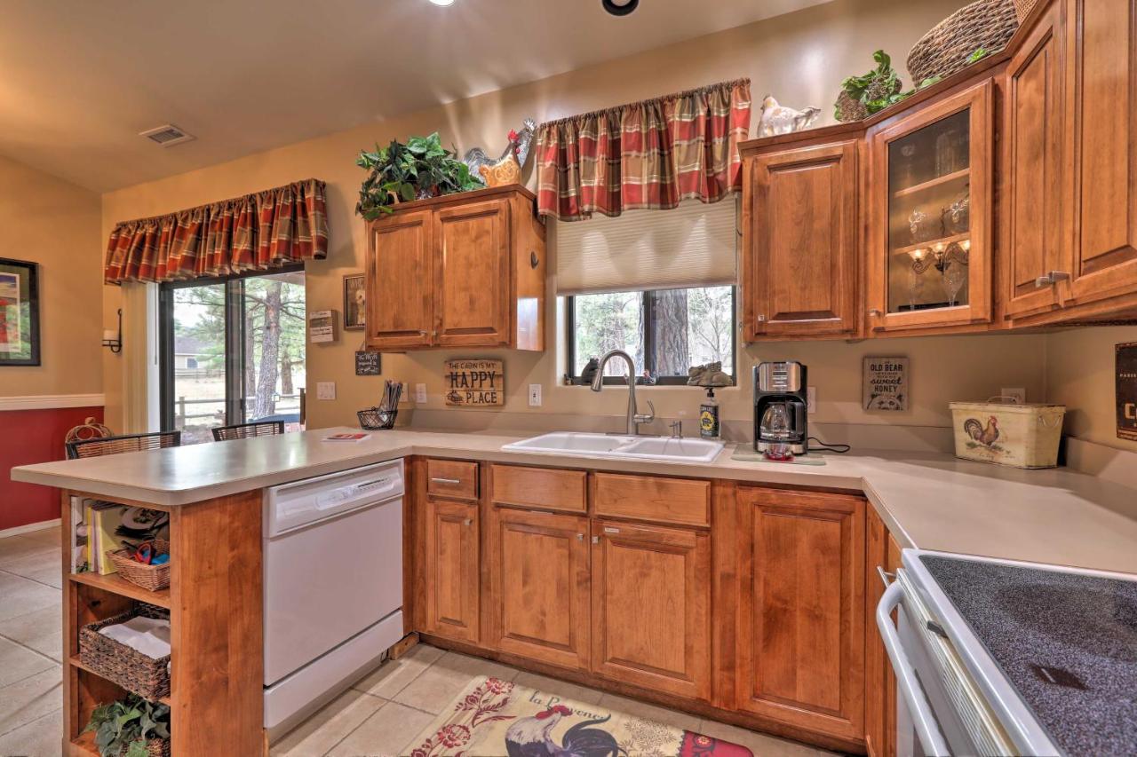 Arizona Home With Patio, Fire Pit And Gas Grill Williams Ngoại thất bức ảnh